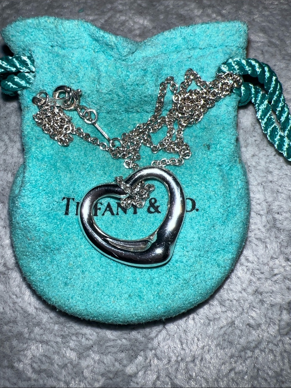 Authentic medium Tiffany Elsa Perreti open heart sterling silver necklace